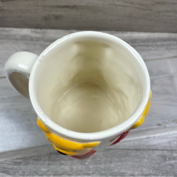 Vintage Disney’s Winnie The Pooh Coffee Mug Collector’s Raised Ceramic - Picture 4 of 6